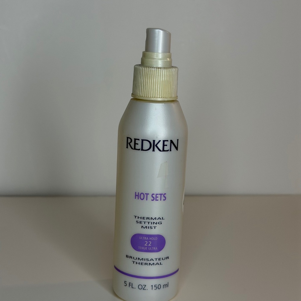 Redken Hot Sets 22 Thermal Setting Mist Ultra Hold 5oz 150ml Hair Styling Spray